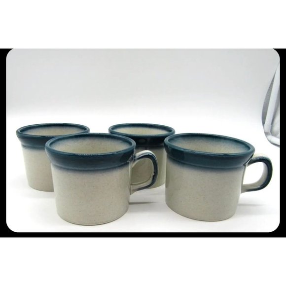 Vintage Wedgewood Blue Pacific Creamer Stoneware England Blue Rim with 4 matchin - Picture 6 of 8